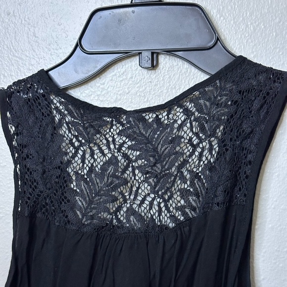 Papaya Women Sleeveless black blouse top size small - Picture 7 of 9